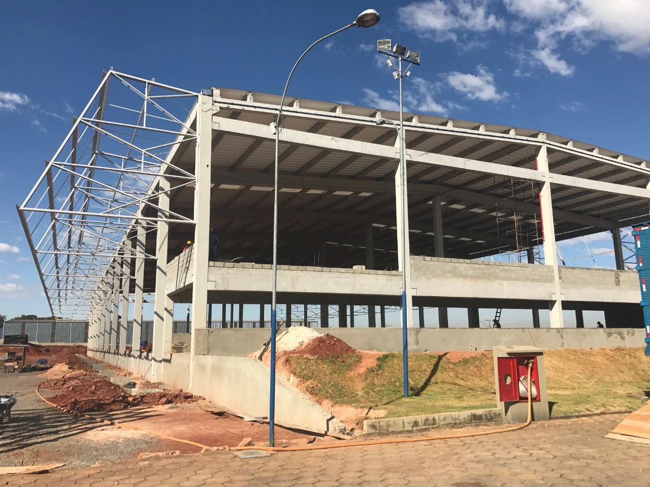 Detalhe estrutural do Galpão Braspress em Goiânia